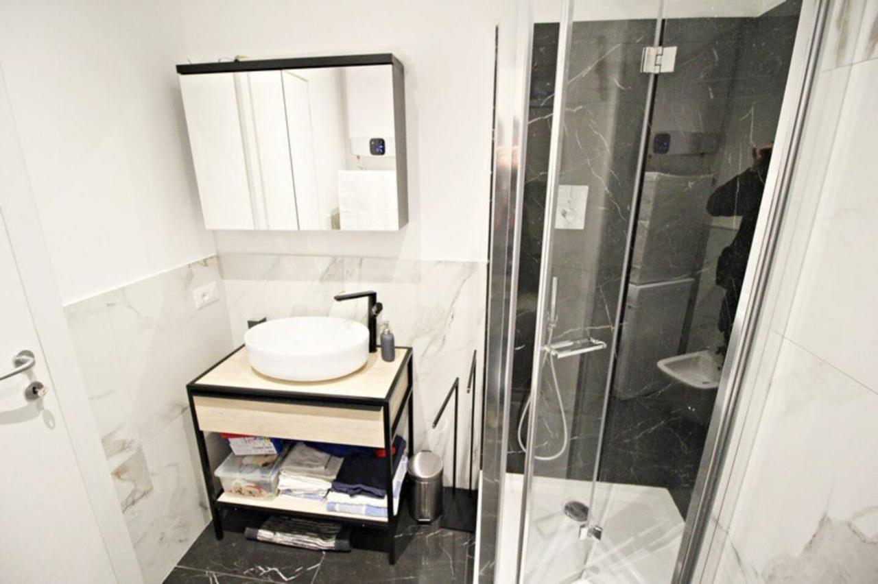 Ugo Bassi Lux Apartment Bolonya Dış mekan fotoğraf