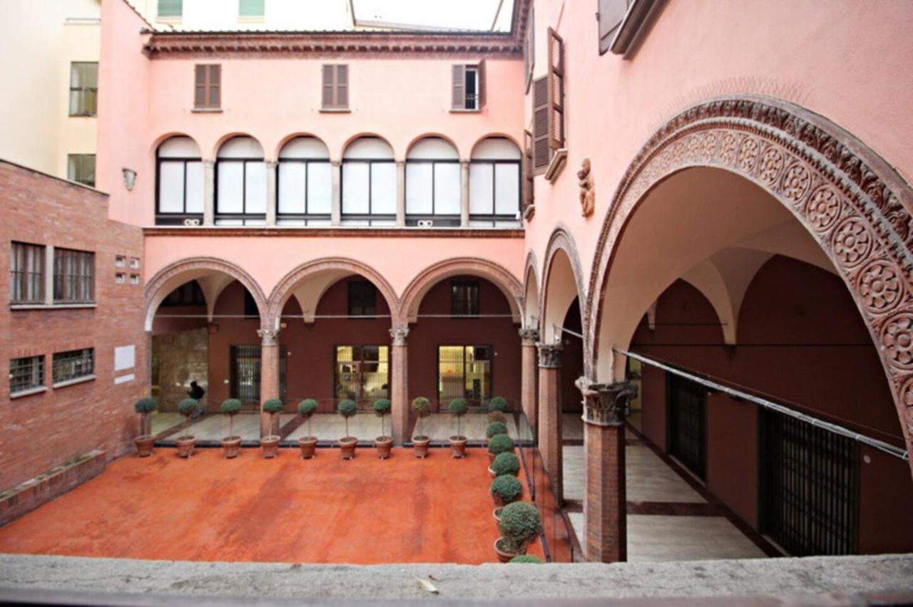 Ugo Bassi Lux Apartment Bolonya Dış mekan fotoğraf