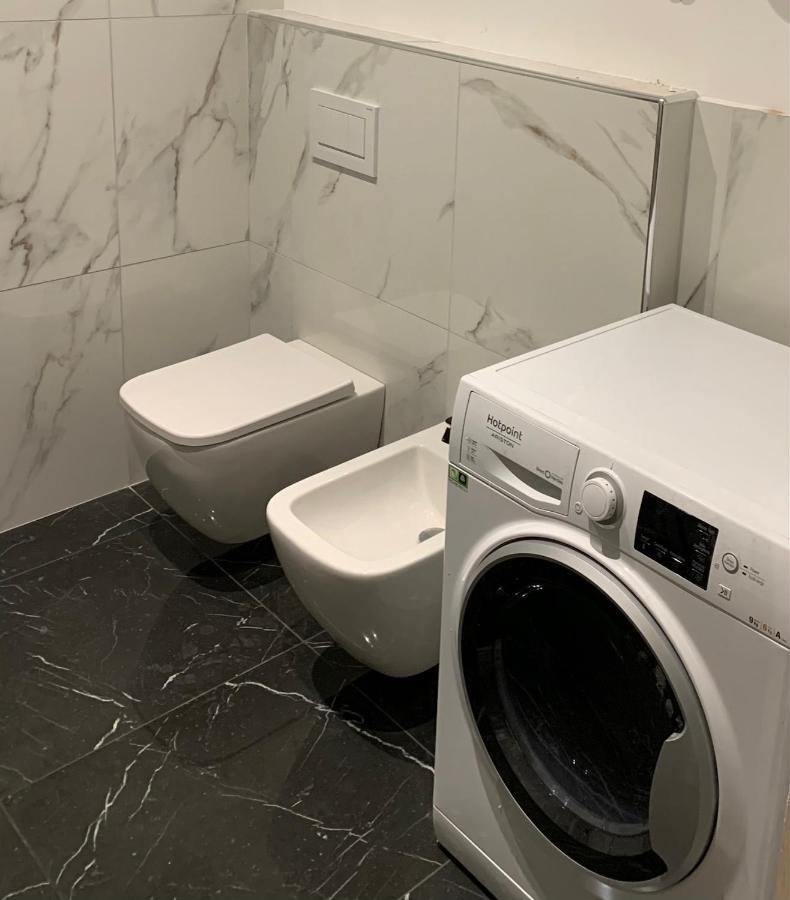 Ugo Bassi Lux Apartment Bolonya Dış mekan fotoğraf