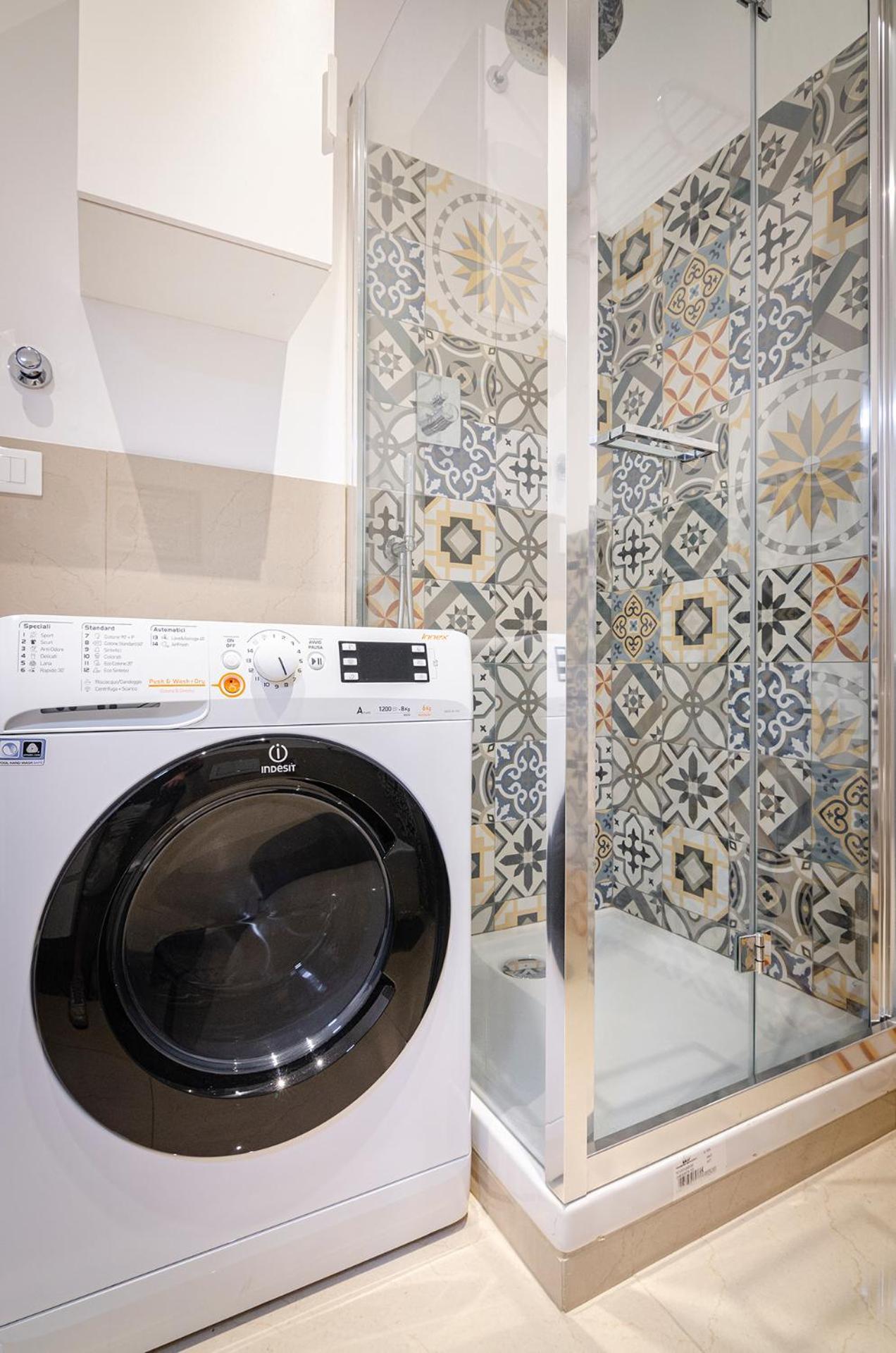Ugo Bassi Lux Apartment Bolonya Dış mekan fotoğraf